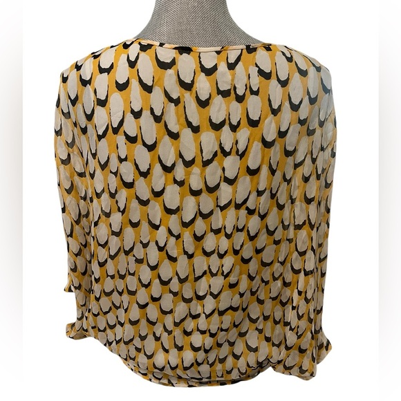 Diane Von Furstenburg Yellow Print Silk Top. Size S - Picture 4 of 7